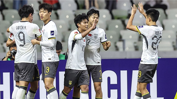 Chù nhà U20 Trung Quốc sớm vào tứ kết