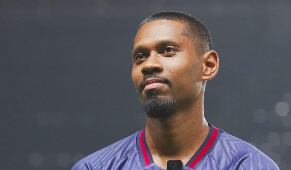 Cao Pendant Quang Vinh có thể chơi cùng Nguyễn Văn Vĩ nơi hàng thủ 5 người của tuyển Việt Nam.