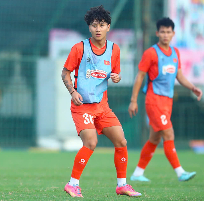 Alex Bùi có trải nghiệm với bóng đá Việt Nam - Ảnh: Đức Cường